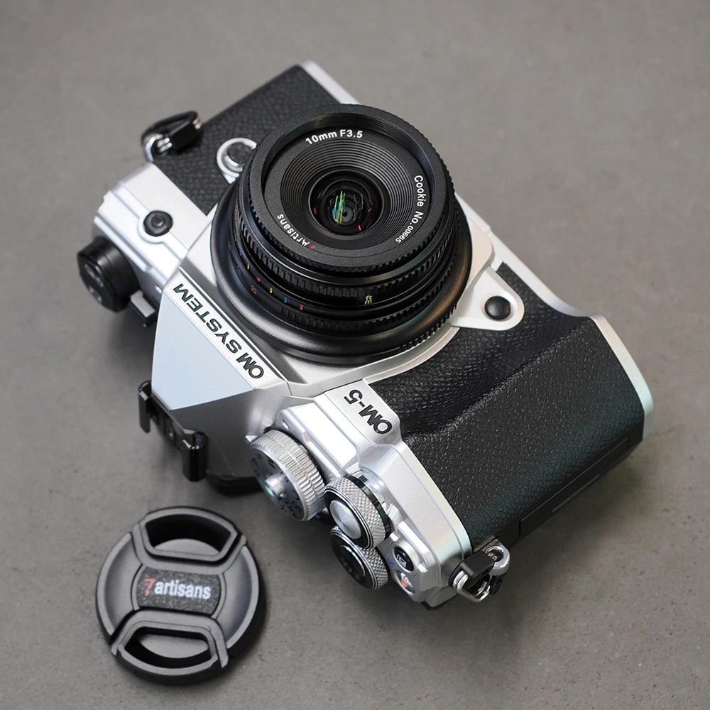 7Artisans 10mm F3.5  manuál objektív (M43) 10F35B-M)