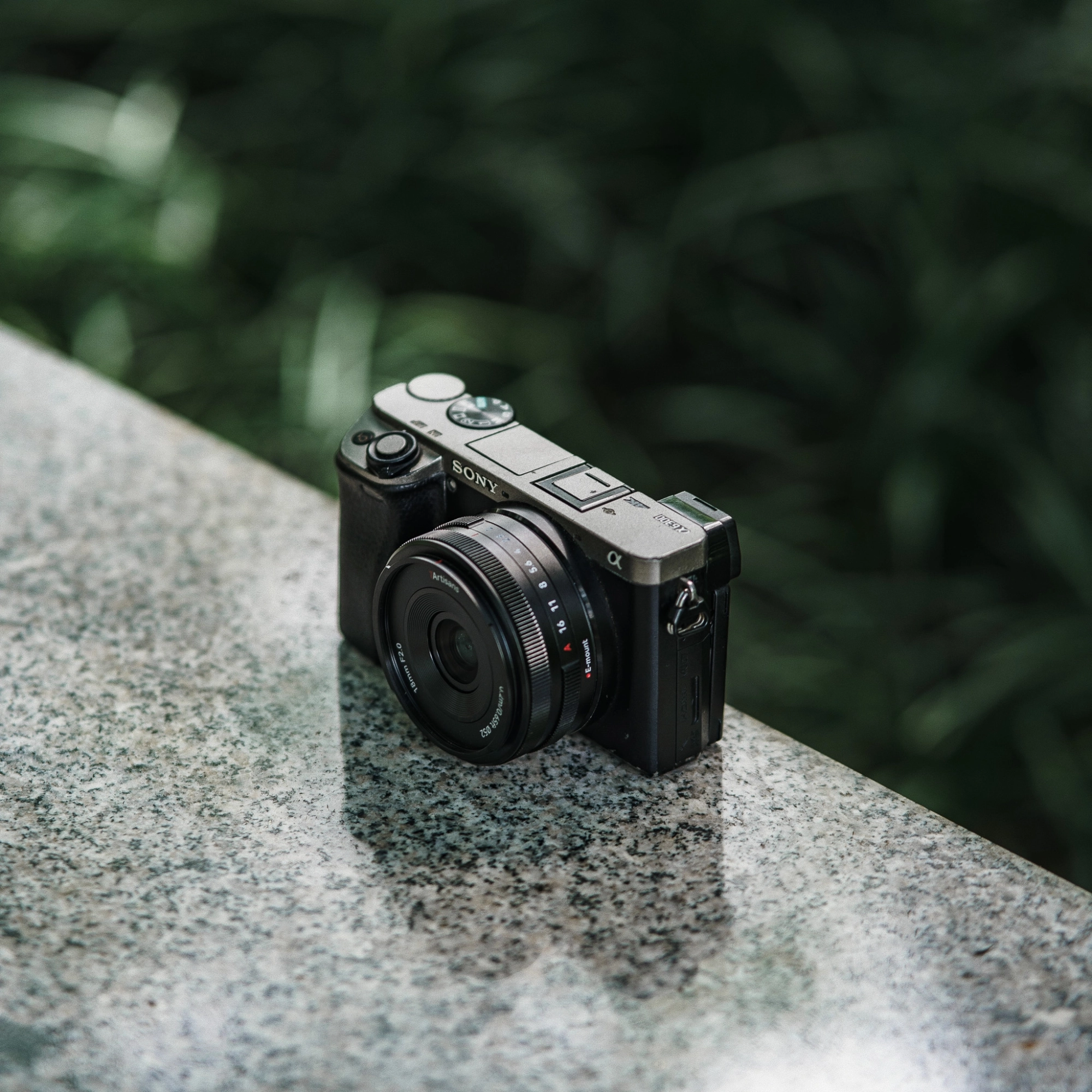 7Artisans AF 18mm F2 Lite autófókuszos objektív (Sony-E) APS-C fekete (AF18F2B-E APS-C)