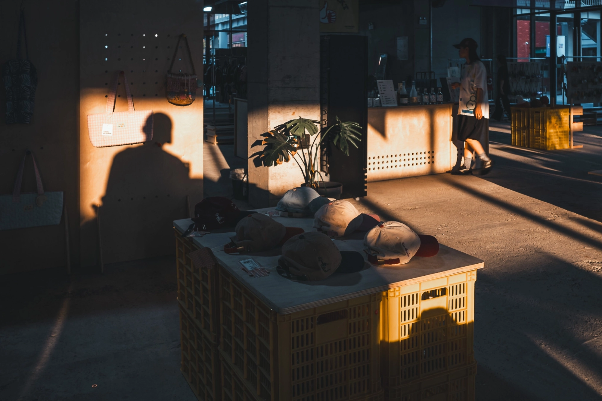 7Artisans AF 18mm F2 Lite autófókuszos objektív (Sony-E) APS-C fekete (AF18F2B-E APS-C)