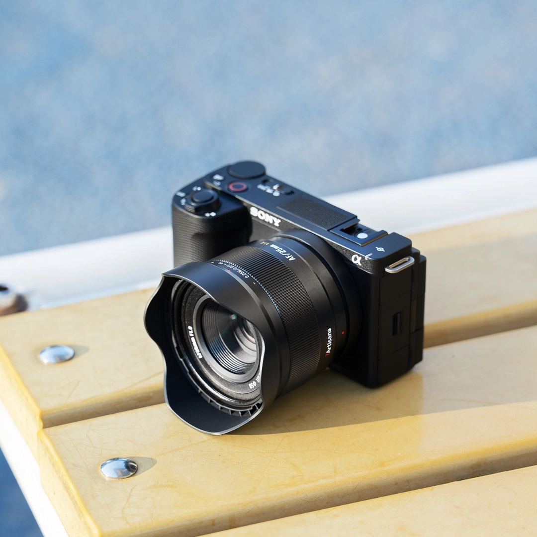 7Artisans AF 25mm F1.8  Lite autófókuszos objektív (Sony-E) APS-C fekete (AF25F18B-EAPS-C)