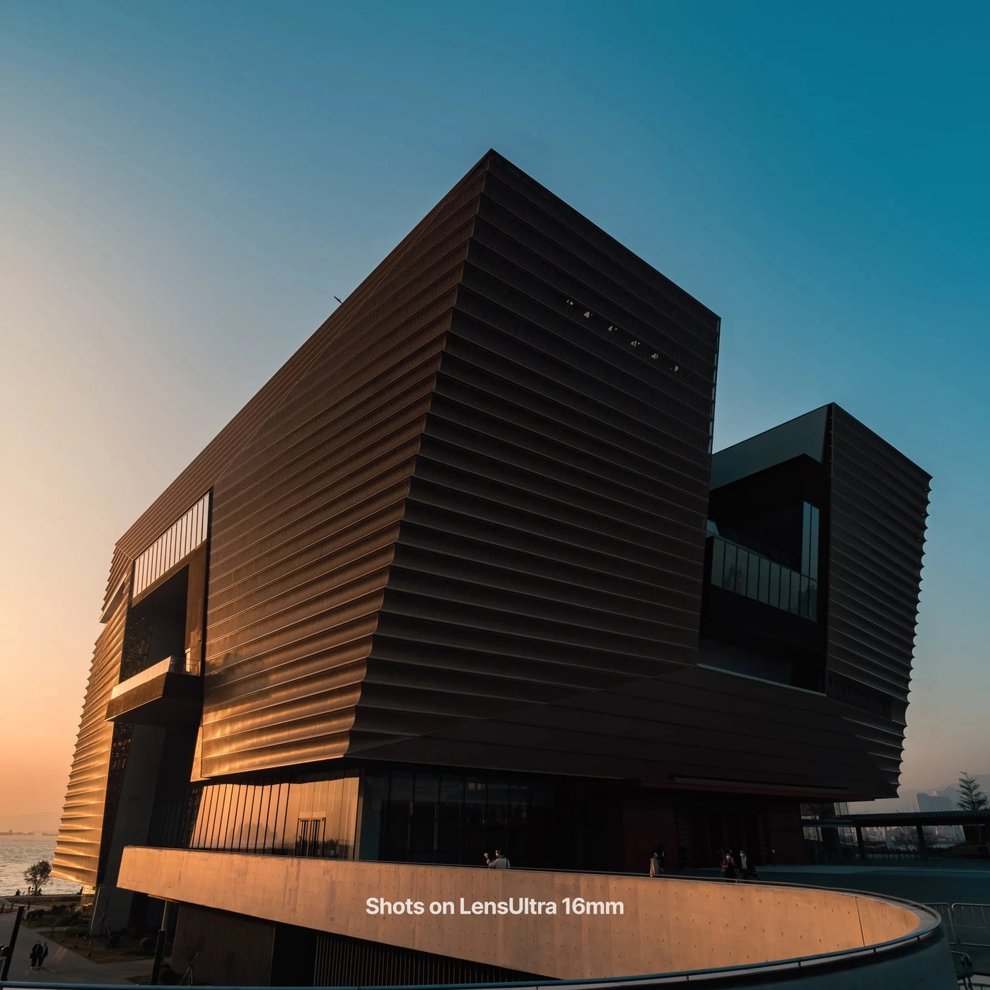 LensUltra 16mm Wide Angle (LU-WD-016-23-EF)