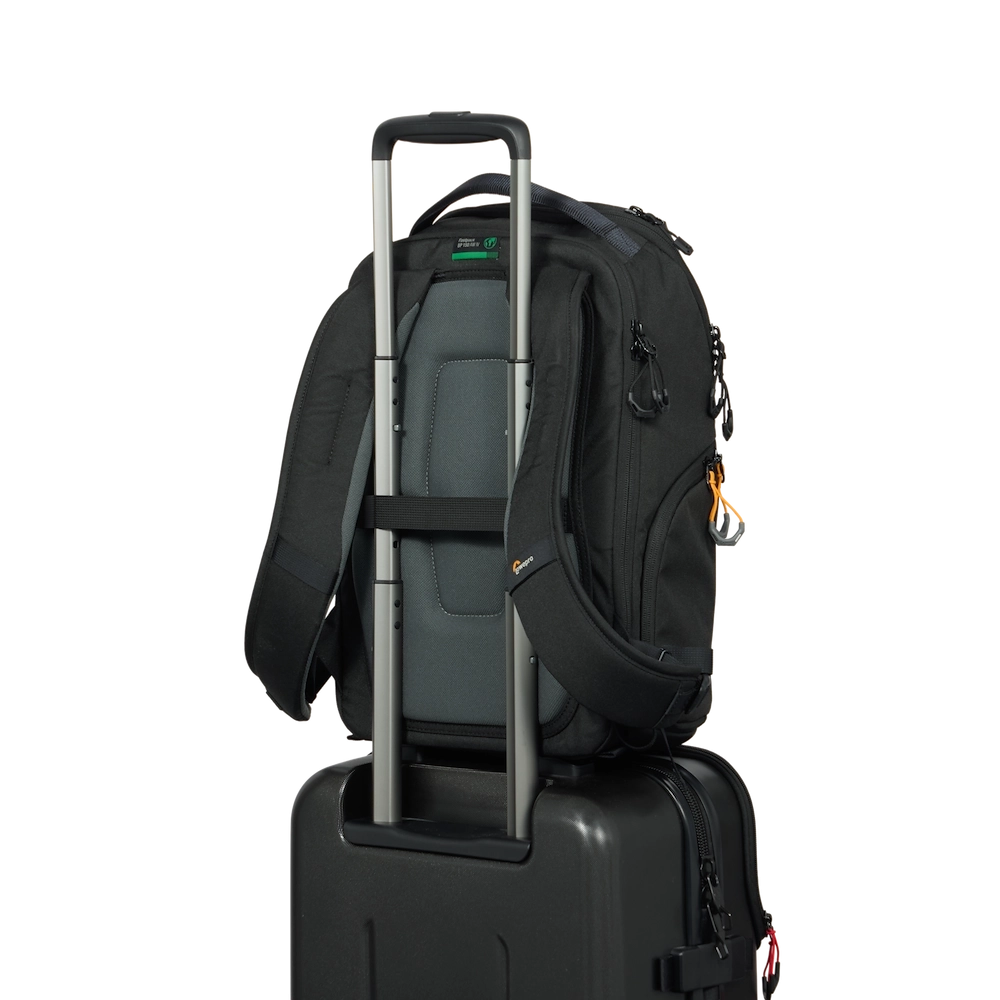 Lowepro Fastpack BP 150 AW IV - Fekete (LP37506-PWW)