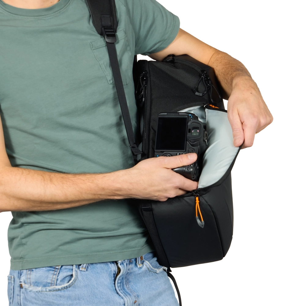 Lowepro Fastpack BP 150 AW IV - Fekete (LP37506-PWW)