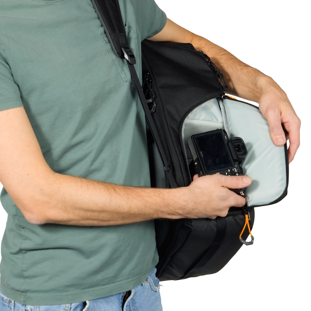 Lowepro Fastpack BP 250 AW IV - Fekete (LP37507-PWW)