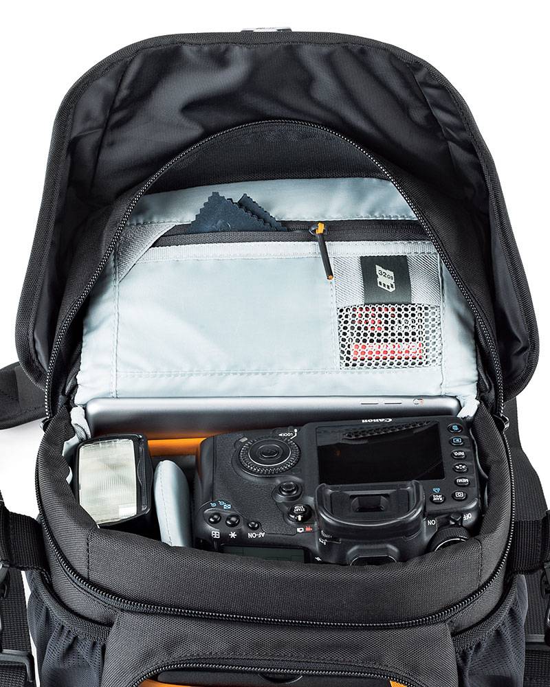 Lowepro Nova 160 AW II (fekete) (LP37119-PWW)