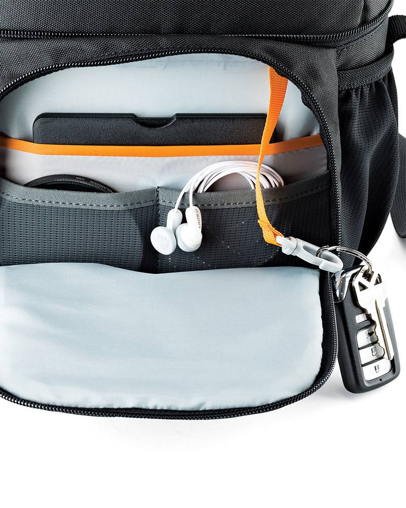Lowepro Nova 170 AW II (fekete) (LP37121-PWW)