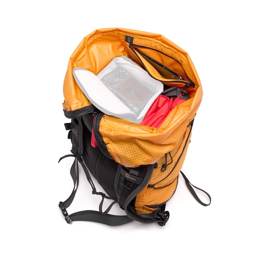 Lowepro RunAbout hátizsák 18L (LP37443-PWW)