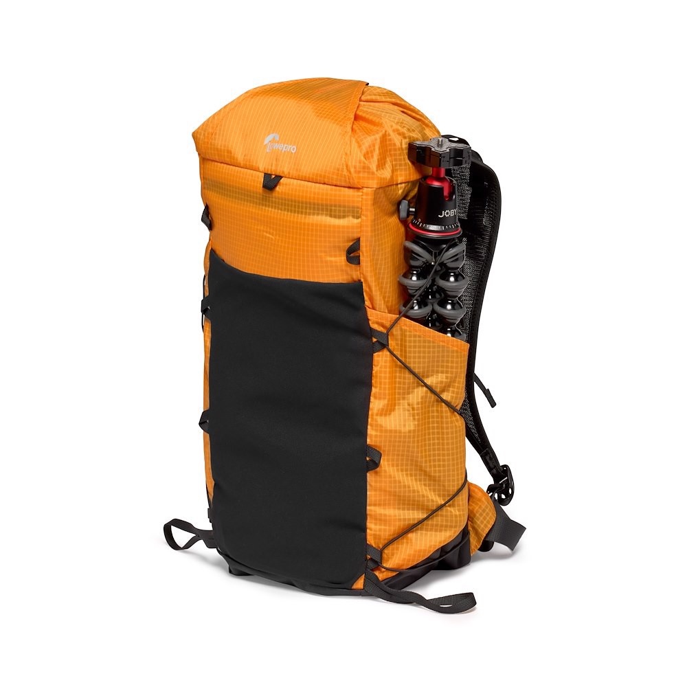 Lowepro RunAbout hátizsák 18L (LP37443-PWW)