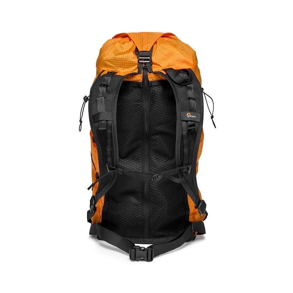 Lowepro RunAbout hátizsák 18L (LP37443-PWW)
