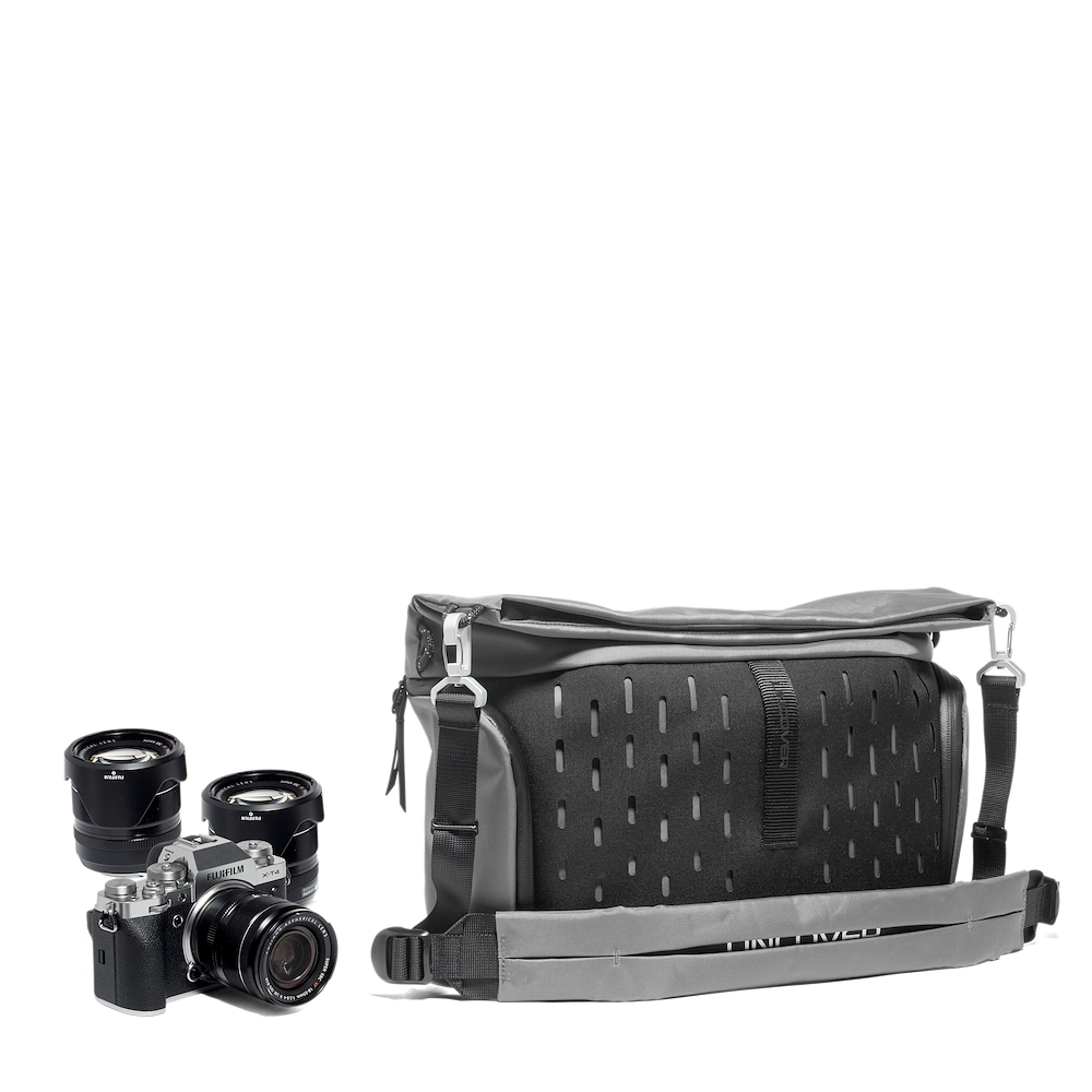 Manfrotto UNCOVER Messenger válltáska 12 L (MB UC-M-12L)