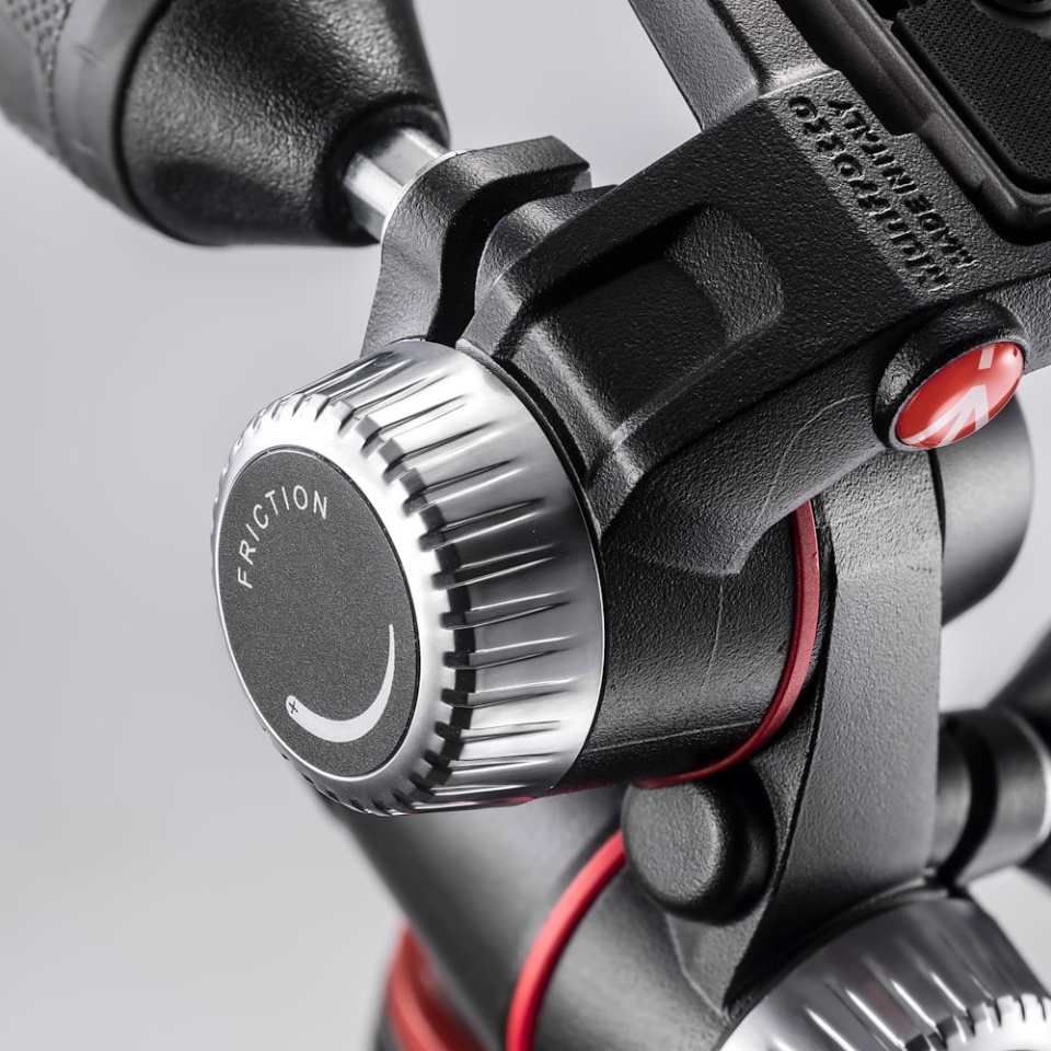 Manfrotto XPRO 3D fej behajtható nyéllel szabályozható ellenállással (MHXPRO-3W)