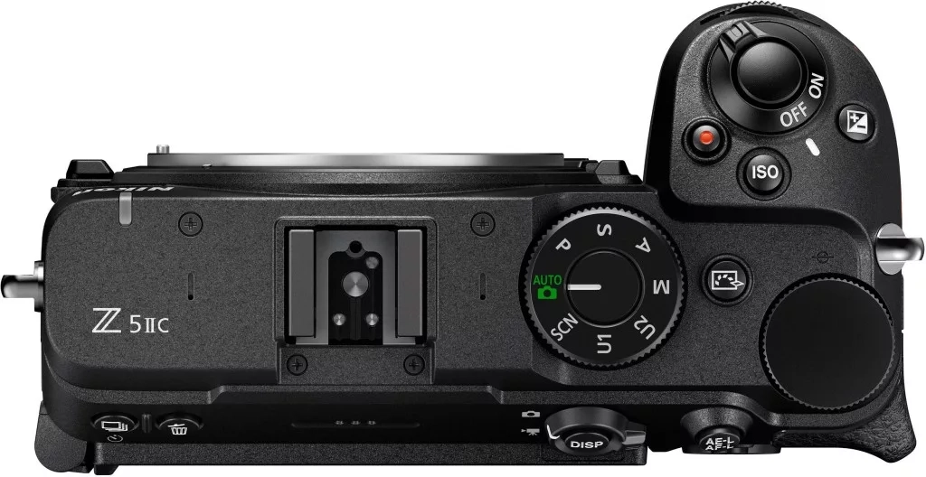 Nikon Z5IIC fekete váz (VOA220AE)